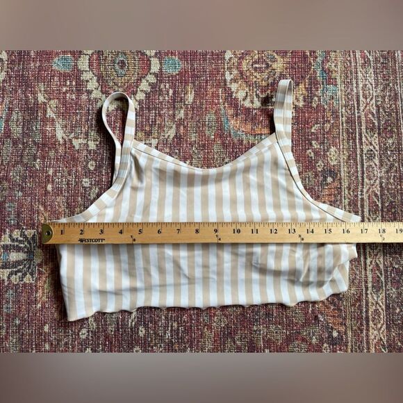 Hollister Swim Striped Beige and White ruffle bottom detail Bikini top - Picture 3 of 7